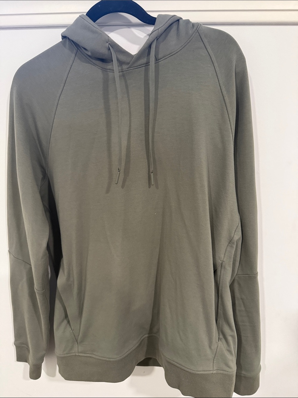 lululemon athletica Men's Sage Green Hooded Pullover